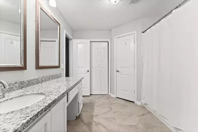 12730 Lake Conroe Hills Drive, Willis, TX 77318 - Photo 16