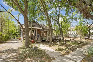 1707 Yale St, Houston, TX 77008 - Photo 1