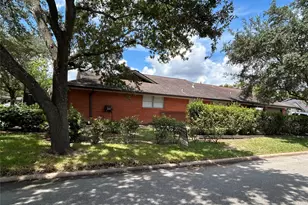 7751 Cayton St, Houston, TX 77061 - Photo 2