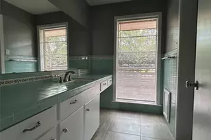 7751 Cayton St, Houston, TX 77061 - Photo 6