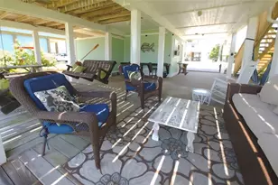 22201 Matagorda Dr, Galveston, TX 77554 - Photo 16