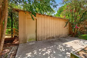 190 White Oak Cir, Point Blank, TX 77364 - Photo 36