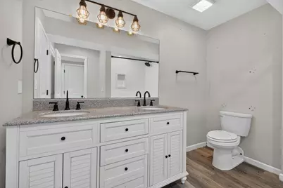 190 White Oak Circle, Point Blank, TX 77364 - Photo 10