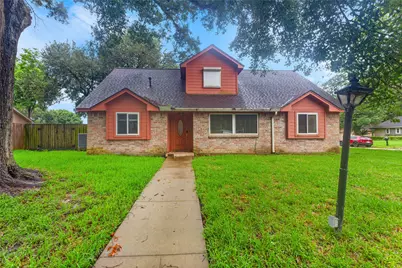 5000 Cedar Creek Drive, Dickinson, TX 77539 - Photo 2