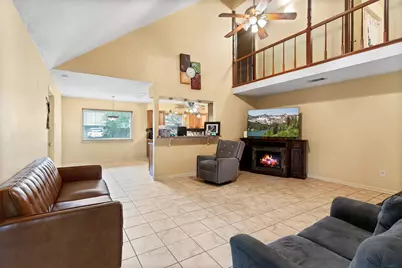 5000 Cedar Creek Drive, Dickinson, TX 77539 - Photo 4