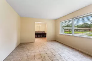 5000 Cedar Creek Dr, Dickinson, TX 77539 - Photo 8