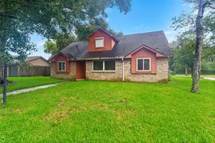 5000 Cedar Creek Dr, Dickinson, TX 77539 - Photo 1