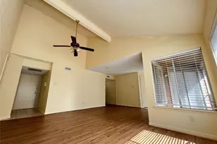 12400 Overbrook Ln, Houston, TX 77077 - Photo 2