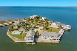 3910 & 3912 Bob Smith Rd, Jamaica Beach, TX 77554 - Photo 2