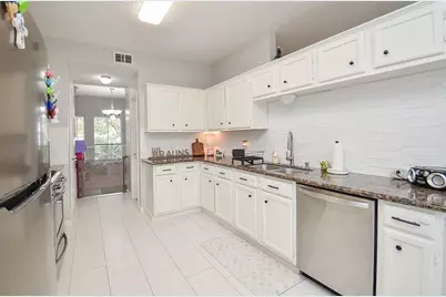 4614 Rainbow Run, Sugar Land, TX 77479 - Photo 8