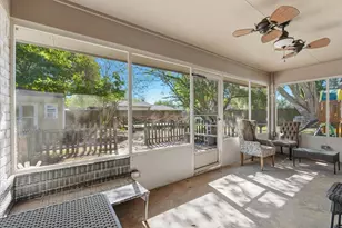 4014 Pin Oak Dr, Mont Belvieu, TX 77523 - Photo 8