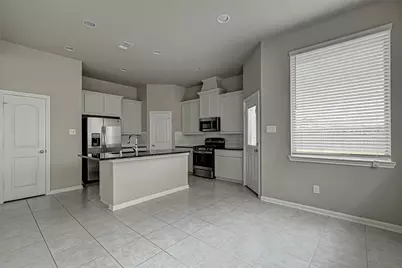 315 Biltmore Loop, Montgomery, TX 77316 - Photo 12
