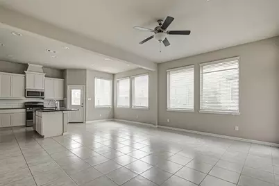 315 Biltmore Loop, Montgomery, TX 77316 - Photo 10