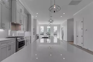 12820 Verdi Dr, Houston, TX 77024 - Photo 10