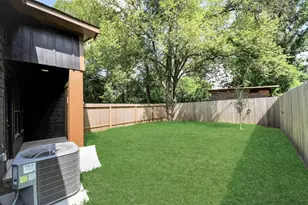 8109 Hamlet St, Houston, TX 77078 - Photo 42