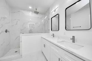 8109 Hamlet St, Houston, TX 77078 - Photo 36