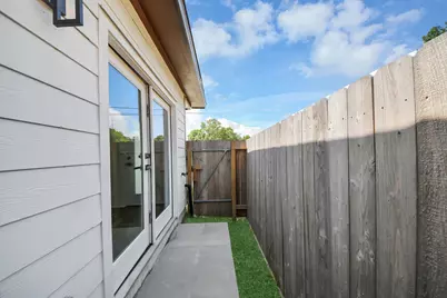 8109 Hamlet Street, Houston, TX 77078 - Photo 38