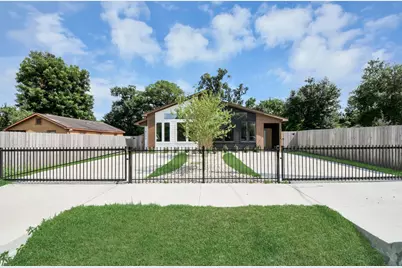 8109 Hamlet Street, Houston, TX 77078 - Photo 4