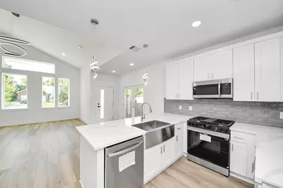 8109 Hamlet Street, Houston, TX 77078 - Photo 16