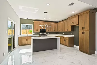 7607 Woodsman Trail, Houston, TX 77040 - Photo 10