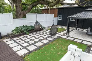 315 W 9th St, Houston, TX 77007 - Photo 24