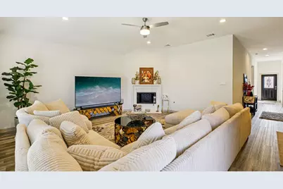 723 Westwood Drive, League City, TX 77573 - Photo 8