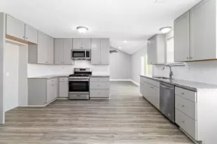 16002 Diana Ln, Houston, TX 77062 - Photo 14