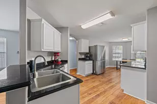 4075 Pedernales River Ln, Spring, TX 77386 - Photo 4