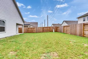 8323 Amber Summit Ln, Angleton, TX 77515 - Photo 24