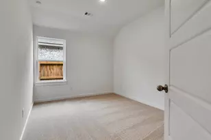 8323 Amber Summit Ln, Angleton, TX 77515 - Photo 14