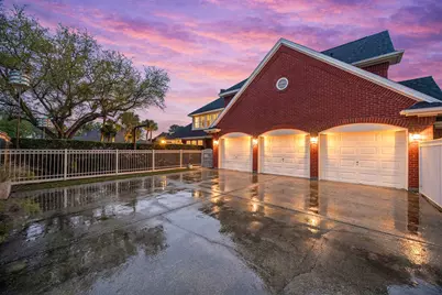 2821 Reynolds, Port Neches, TX 77651 - Photo 42