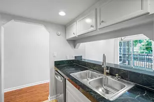 12633 Memorial Dr, Houston, TX 77024 - Photo 6