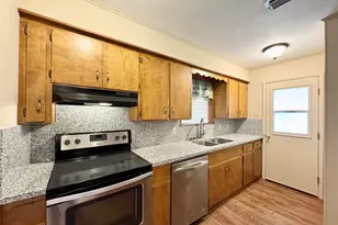 423 Edens St, Grapeland, TX 75844 - Photo 6