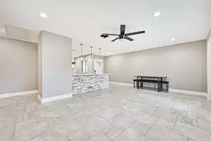 16502 Diana Ln, Houston, TX 77062 - Photo 10