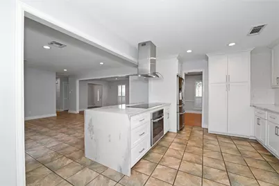 3415 Freshmeadows Drive, Houston, TX 77063 - Photo 16
