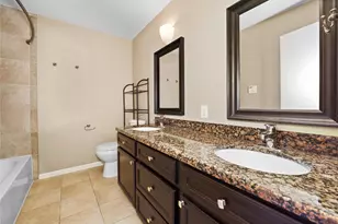 3415 Freshmeadows Dr, Houston, TX 77063 - Photo 24