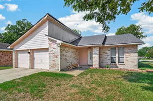 7402 Londres Dr, Houston, TX 77083 - Photo 2