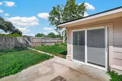 7402 Londres Drive, Houston, TX 77083 - Photo 36