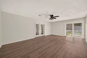 7402 Londres Dr, Houston, TX 77083 - Photo 20