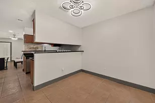 7402 Londres Dr, Houston, TX 77083 - Photo 6