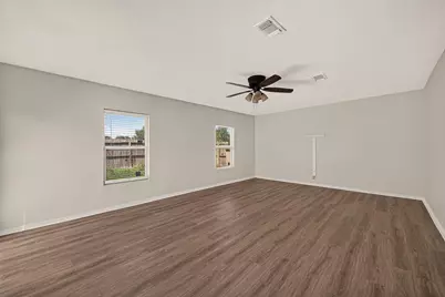 7402 Londres Drive, Houston, TX 77083 - Photo 22