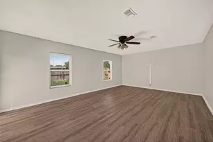 7402 Londres Dr, Houston, TX 77083 - Photo 22