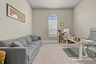 2352 Goldenglade Dr, Conroe, TX 77384 - Photo 4