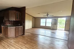 417 Lakeview 4 Dr, Clemville, TX 77414 - Photo 6