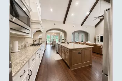 105 Golden Bush Place, Montgomery, TX 77316 - Photo 8