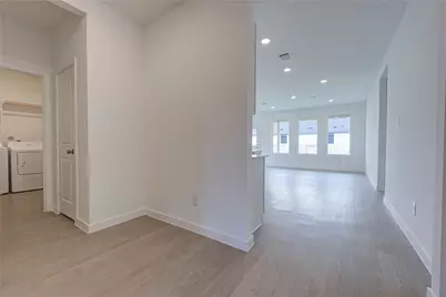 400 Robin Street, Angleton, TX 77515 - Photo 10