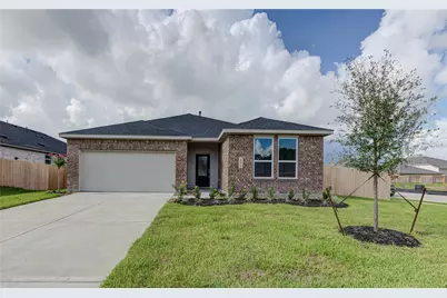 400 Robin Street, Angleton, TX 77515 - Photo 1