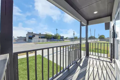 8215 La Porte Road, Houston, TX 77012 - Photo 4