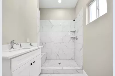 8215 La Porte Road, Houston, TX 77012 - Photo 22