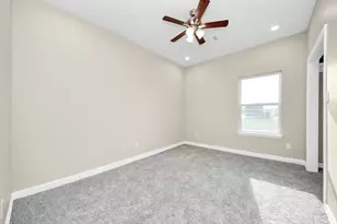 8215 La Porte Rd, Houston, TX 77012 - Photo 14